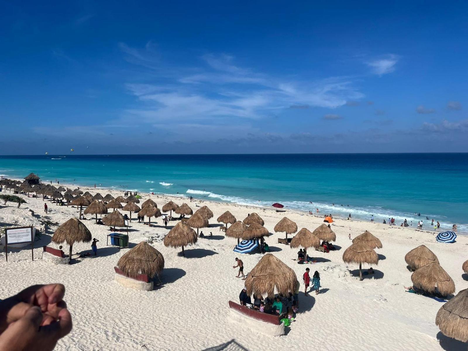 Astoria Gated Condos Cancun Luaran gambar